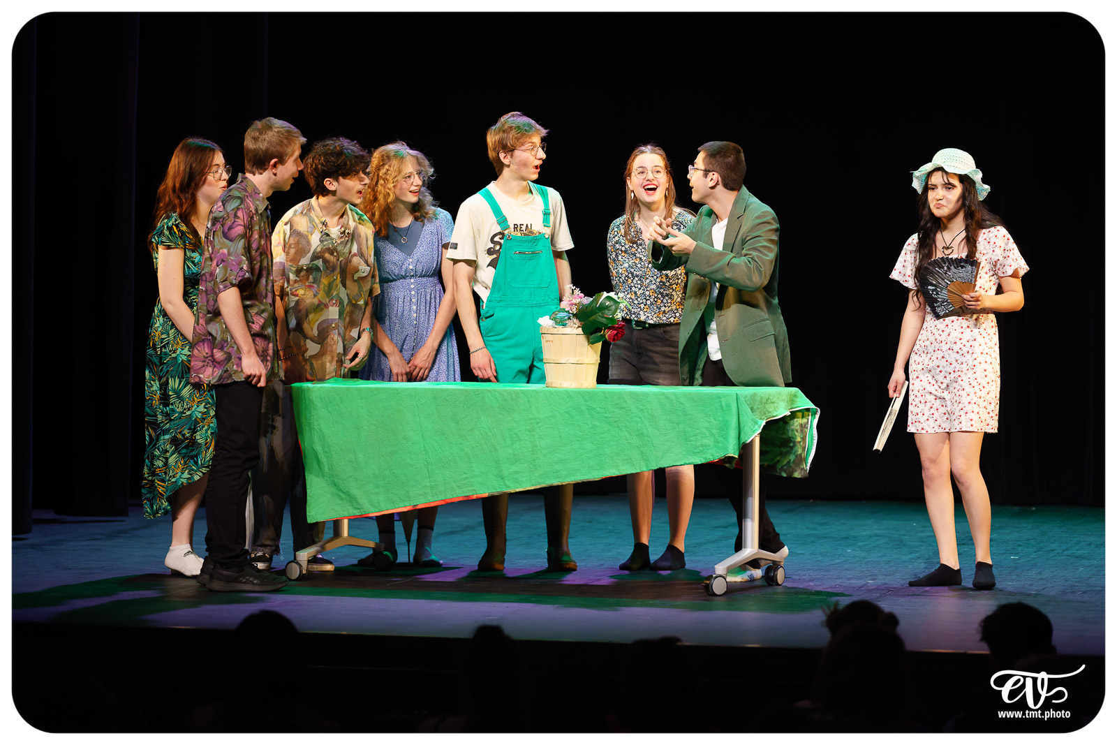 MAIS SONGEONS À RÉPÉTER S'IL VOUS PLAIT !